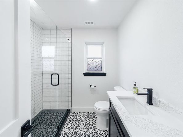 932  Treasure Road , Garland Texas 75041