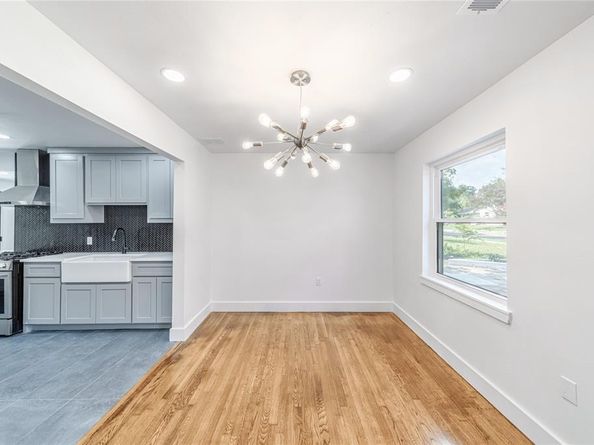 932  Treasure Road , Garland Texas 75041