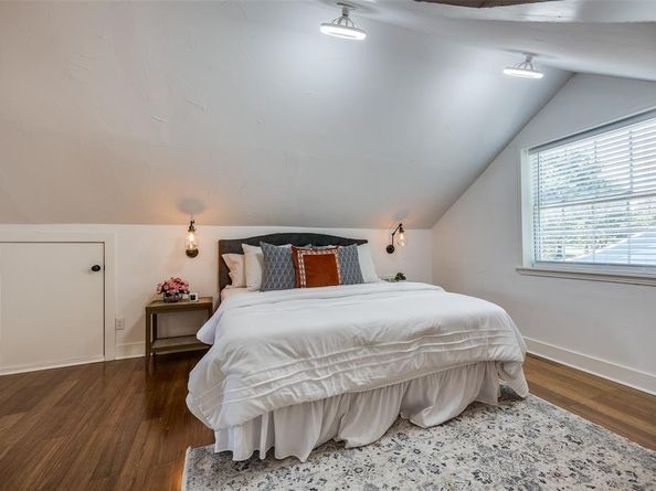 6819  Santa Fe Avenue , Dallas Texas 75223