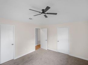 400  Kalmia Drive , Arlington Texas 76018