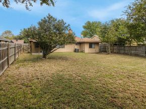 400  Kalmia Drive , Arlington Texas 76018