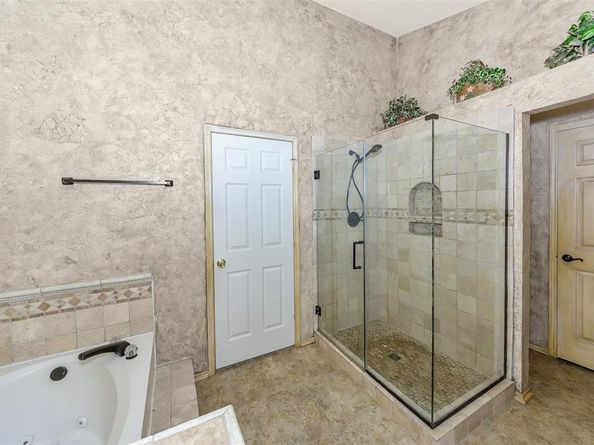 716  Bridget Way , Hurst Texas 76054