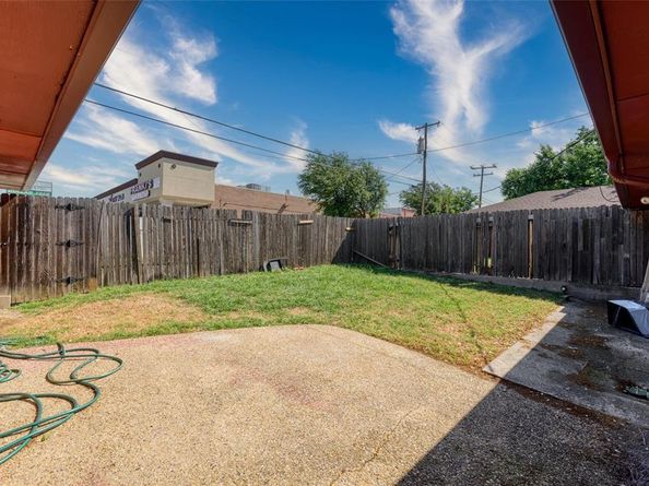 3709  Weeburn Drive  , Dallas Texas 75229
