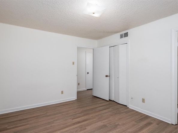 3709  Weeburn Drive  , Dallas Texas 75229