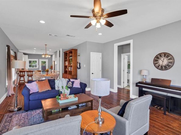 1001 W Shaw Street , Fort Worth Texas 76110