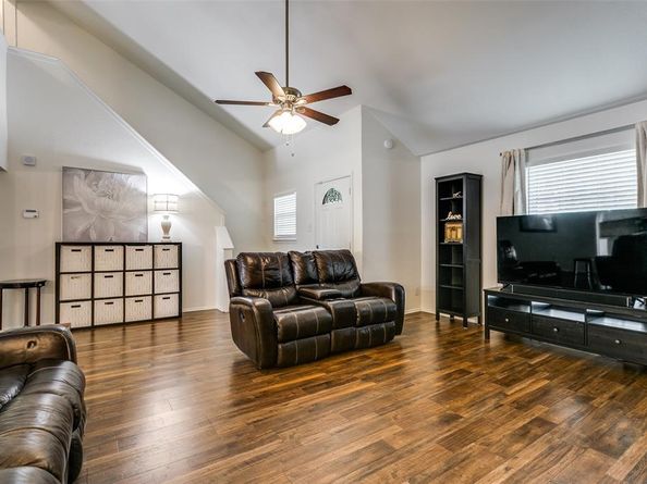 1917  Maxwell Drive , Lewisville Texas 75077