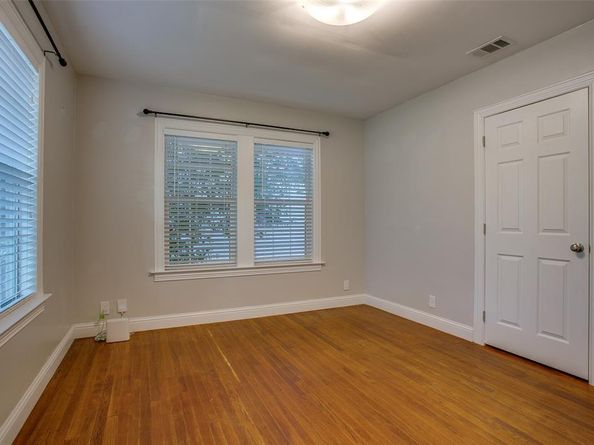 1406  Wilbur Street , Dallas Texas 75224