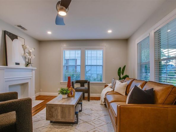 1406  Wilbur Street , Dallas Texas 75224