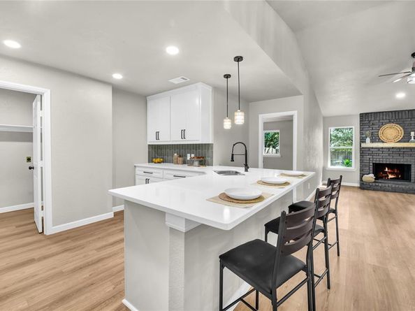 7108  Wayfarer Trail , Fort Worth Texas 76137