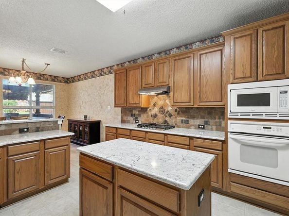 3221  Newhaven Drive , Highland Village Texas 75077