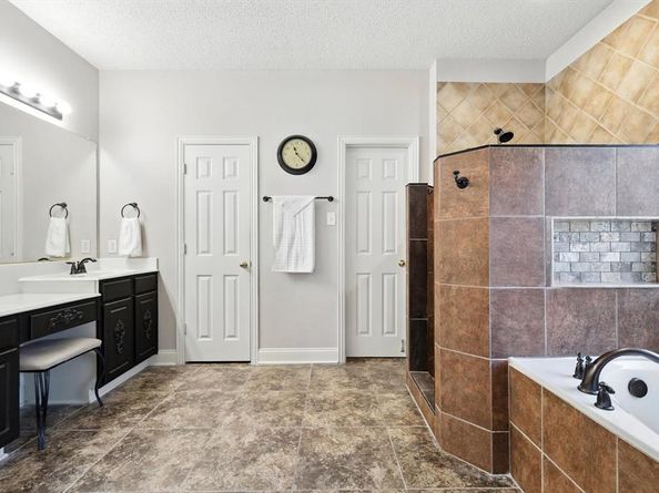 3221  Newhaven Drive , Highland Village Texas 75077