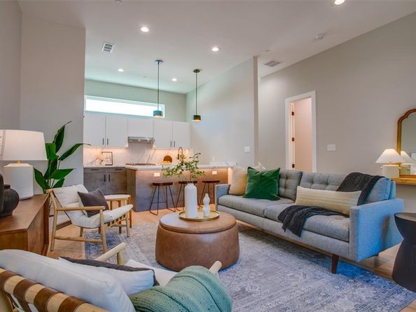 2214  Annex Avenue  105, Dallas Texas 75204