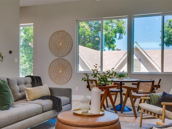 2214  Annex Avenue  105, Dallas Texas 75204