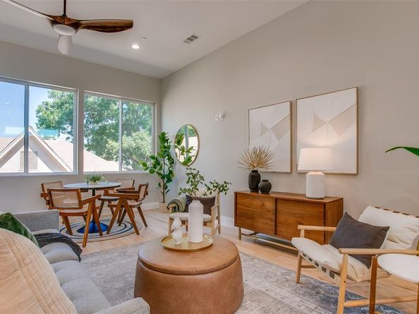2214  Annex Avenue  105, Dallas Texas 75204