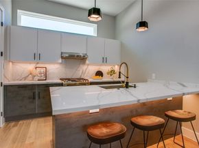2214  Annex Avenue  105, Dallas Texas 75204