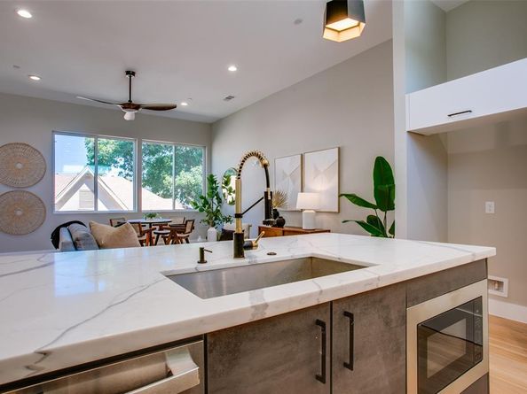 2214  Annex Avenue  105, Dallas Texas 75204