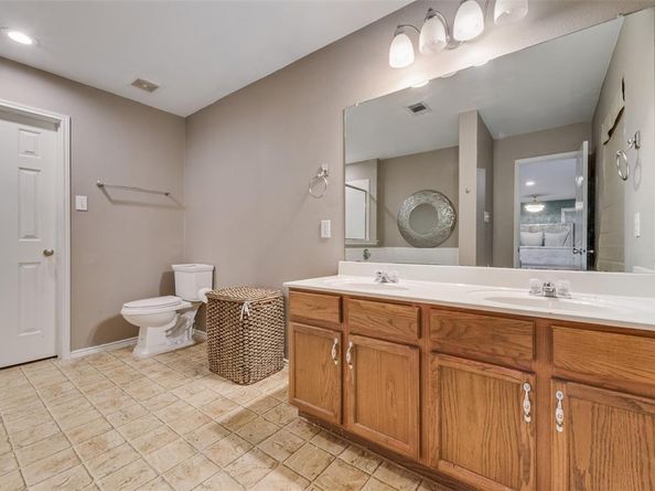 1437  Mission Hills Lane , Dallas Texas 75217