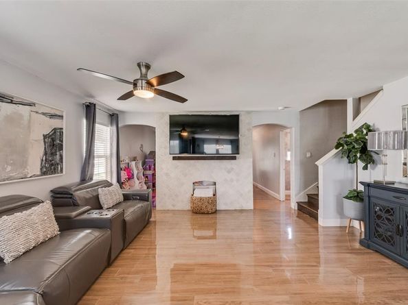 1437  Mission Hills Lane , Dallas Texas 75217