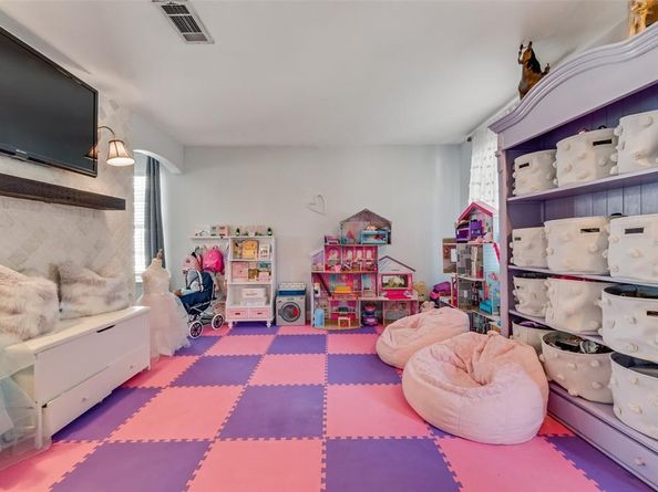 1437  Mission Hills Lane , Dallas Texas 75217