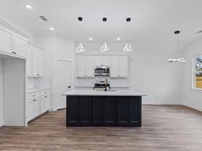 5065  Willie Street , Fort Worth Texas 76105