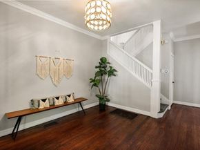 318 S Edgefield Avenue , Dallas Texas 75208