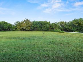 600  Peggs Street , DeSoto Texas 75115
