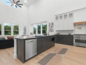 600  Peggs Street , DeSoto Texas 75115
