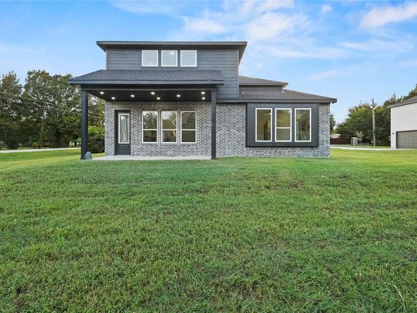 600  Peggs Street , DeSoto Texas 75115