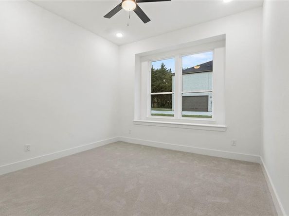 600  Peggs Street , DeSoto Texas 75115