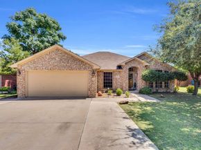 5528  Nuthatch Street , Dallas Texas 75236