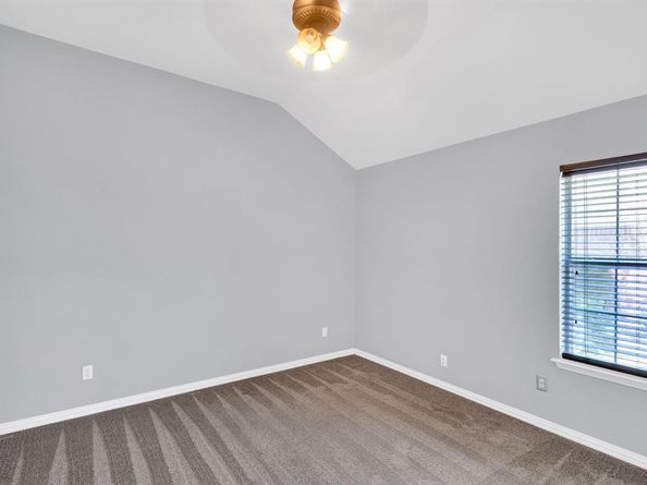 5528  Nuthatch Street , Dallas Texas 75236