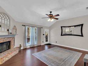5528  Nuthatch Street , Dallas Texas 75236