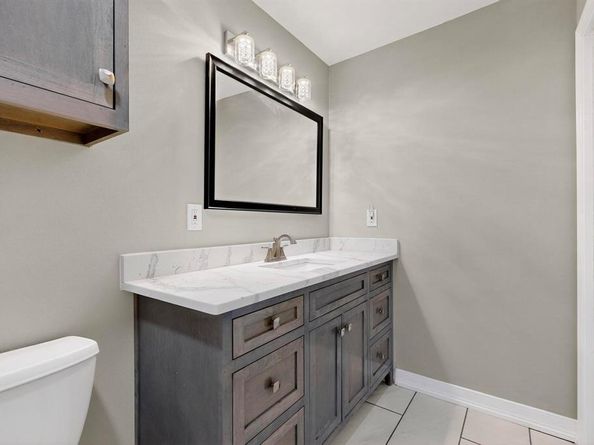 730  Donlee Road , Lancaster Texas 75134