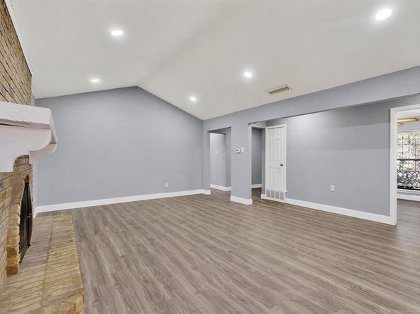 730  Donlee Road , Lancaster Texas 75134