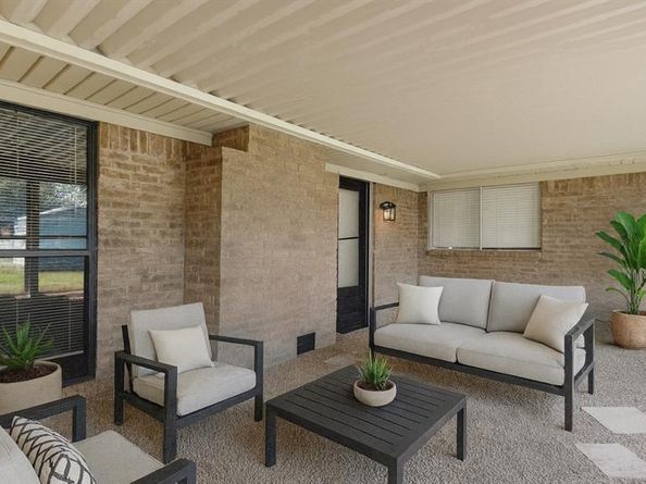 730  Donlee Road , Lancaster Texas 75134