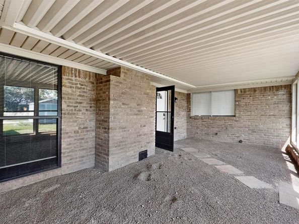 730  Donlee Road , Lancaster Texas 75134
