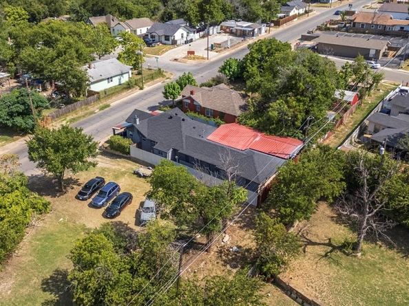 2506  Vaughn Boulevard , Fort Worth Texas 76105