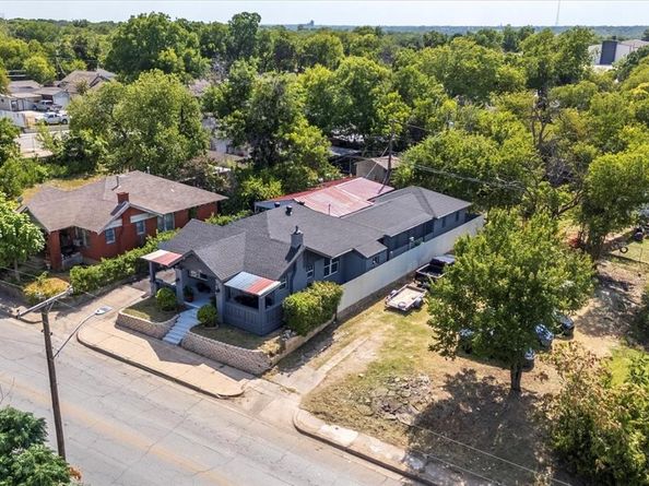 2506  Vaughn Boulevard , Fort Worth Texas 76105