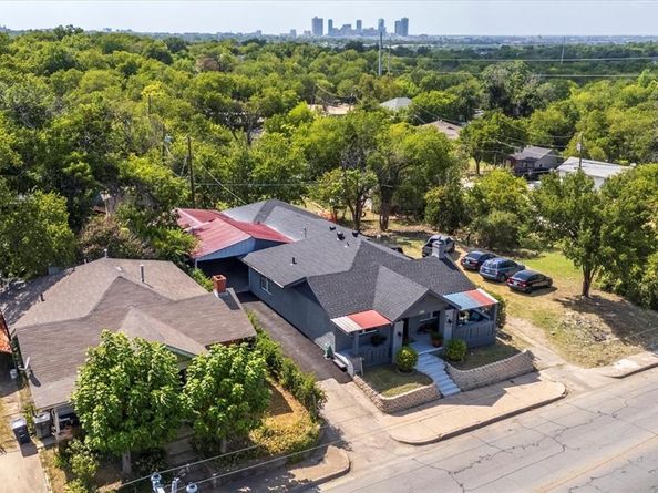 2506  Vaughn Boulevard , Fort Worth Texas 76105