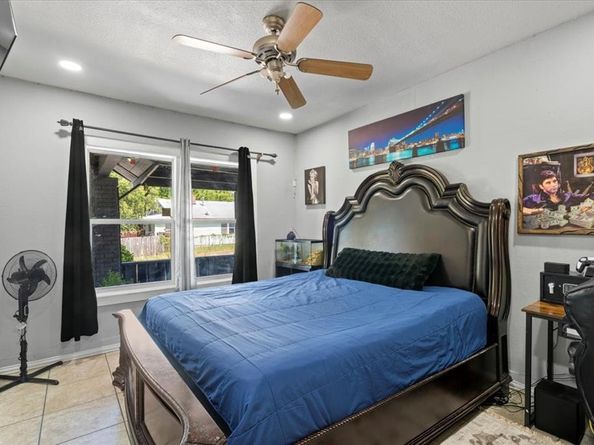 2506  Vaughn Boulevard , Fort Worth Texas 76105