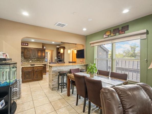 2506  Vaughn Boulevard , Fort Worth Texas 76105