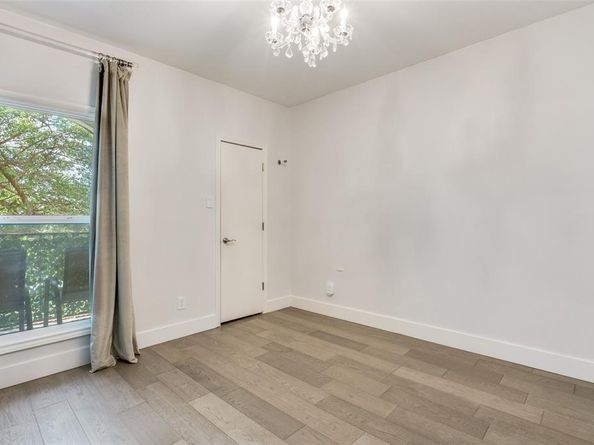 4034  Rawlins Street  104, Dallas Texas 75219