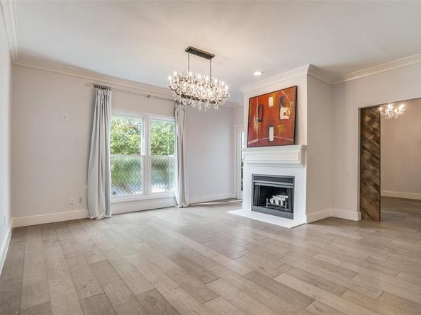 4034  Rawlins Street  104, Dallas Texas 75219