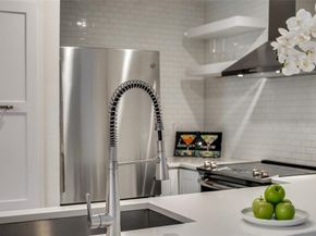 4034  Rawlins Street  104, Dallas Texas 75219