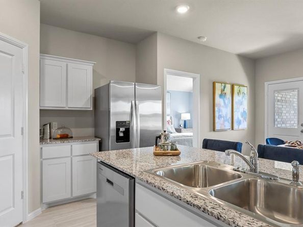 1753  GILLENS Avenue , Fort Worth Texas 76140