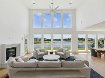 5904  Hudson Sail Circle 