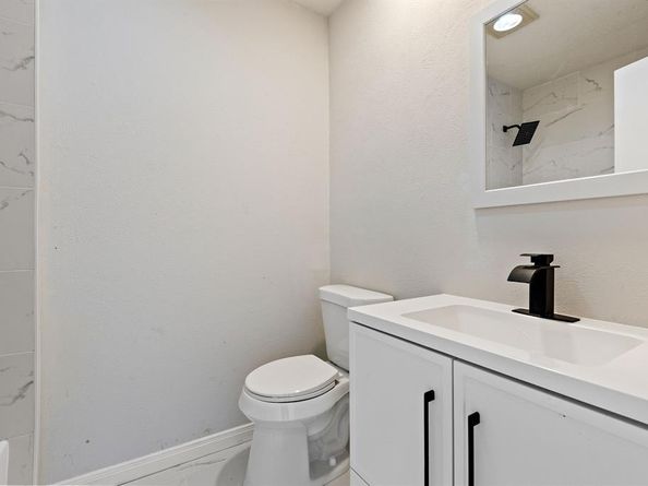 2853  Capella Circle , Garland Texas 75044