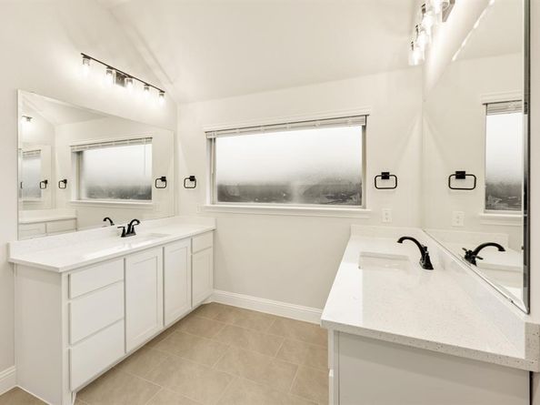 2034  Cascades Court , DeSoto Texas 75115