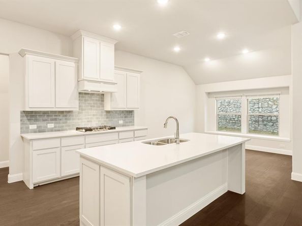 2034  Cascades Court , DeSoto Texas 75115