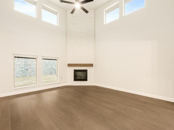 2034  Cascades Court , DeSoto Texas 75115